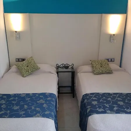Nuevo Ara Hotel *