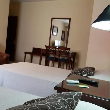 Hotel Nuevo Ara Caces