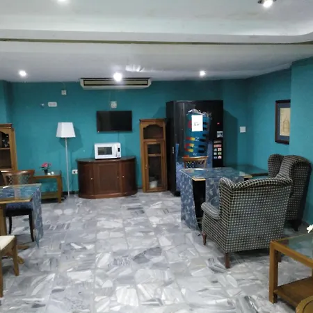 Hotel Nuevo Ara Caces