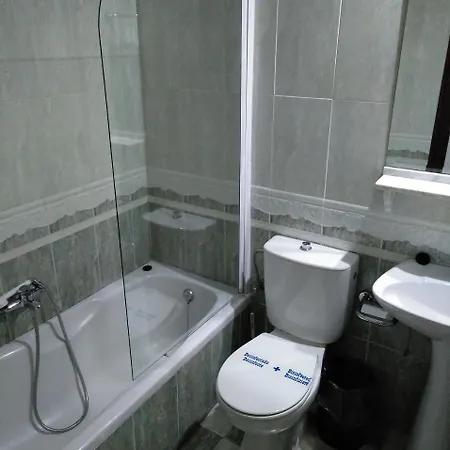 Nuevo Ara Hotel *