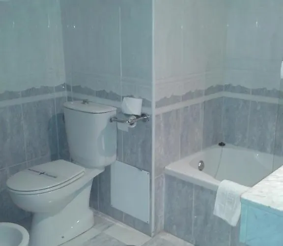 Отель Nuevo Ara Касерес